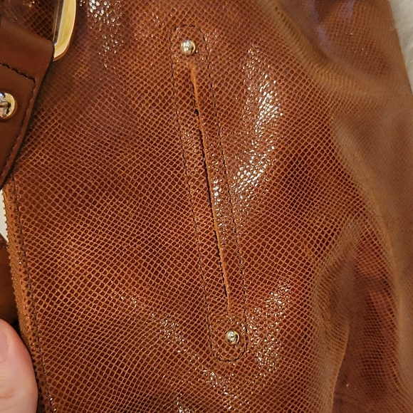 B. Makowsky Genuine Leather Bag - Picture 3 of 10